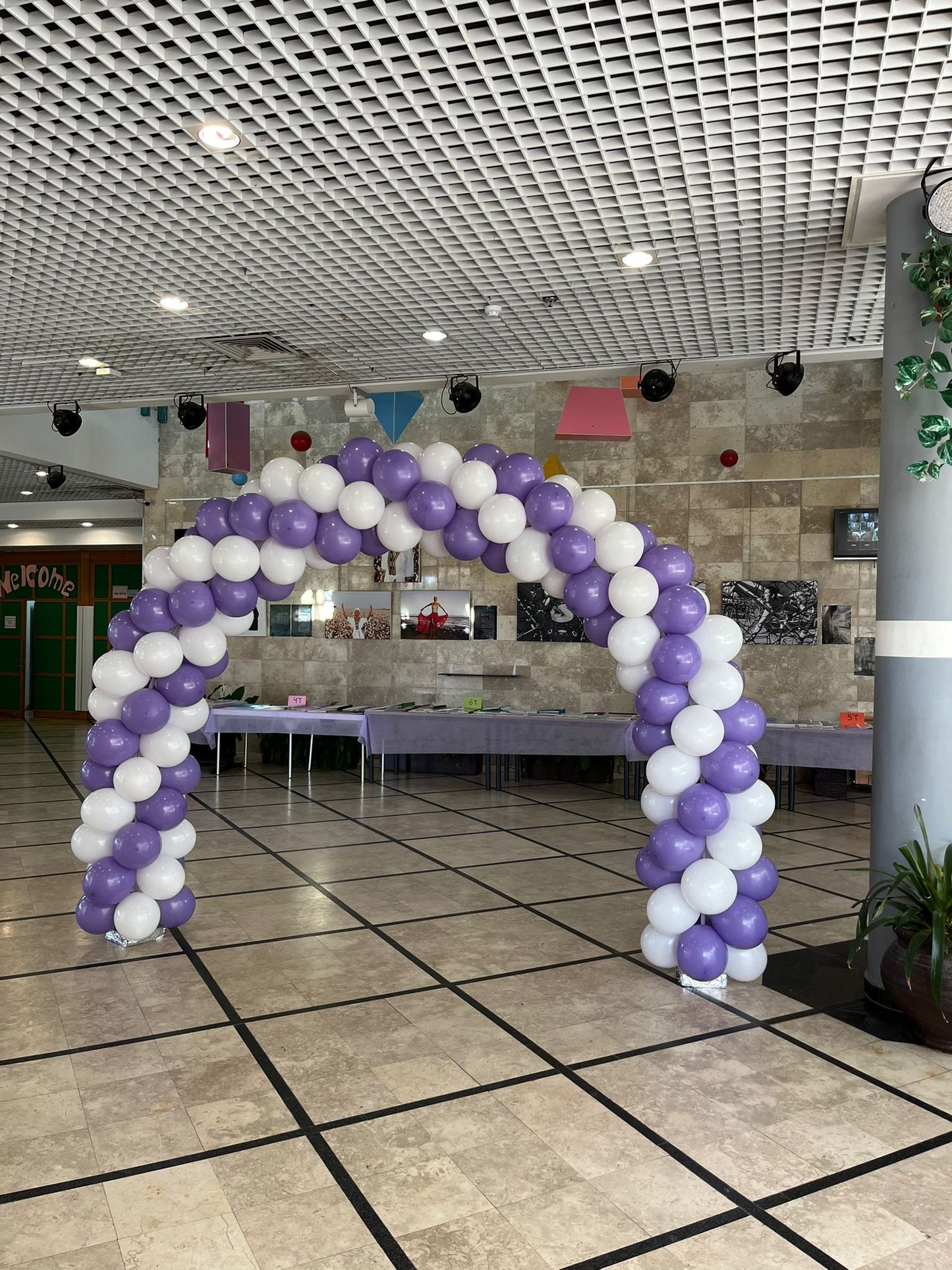 קשת בלונים